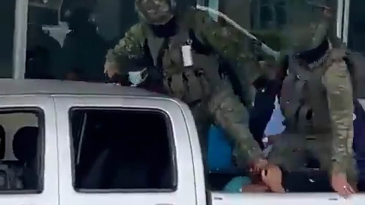 alert-–-ecuador-‘civil-war’-crisis-deepens-as-130-prison-guards-are-held-hostage-by-inmates-across-five-jails-with-some-tortured-and-shot-while-civilians-take-up-arms-to-defend-themselves-with-violence-erupting-on-the-streets