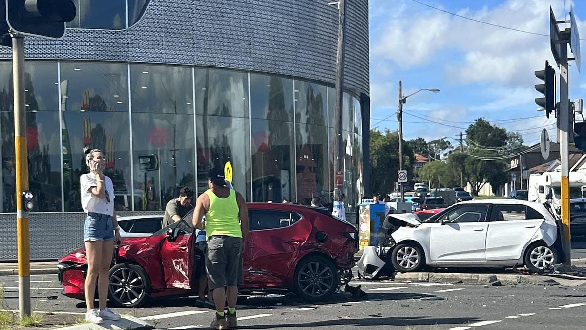 alert-–-parramatta-rd,-five-dock:-traffic-chaos-and-rush-hour-delays-after-a-multi-car-pile-up-on-major-city-road