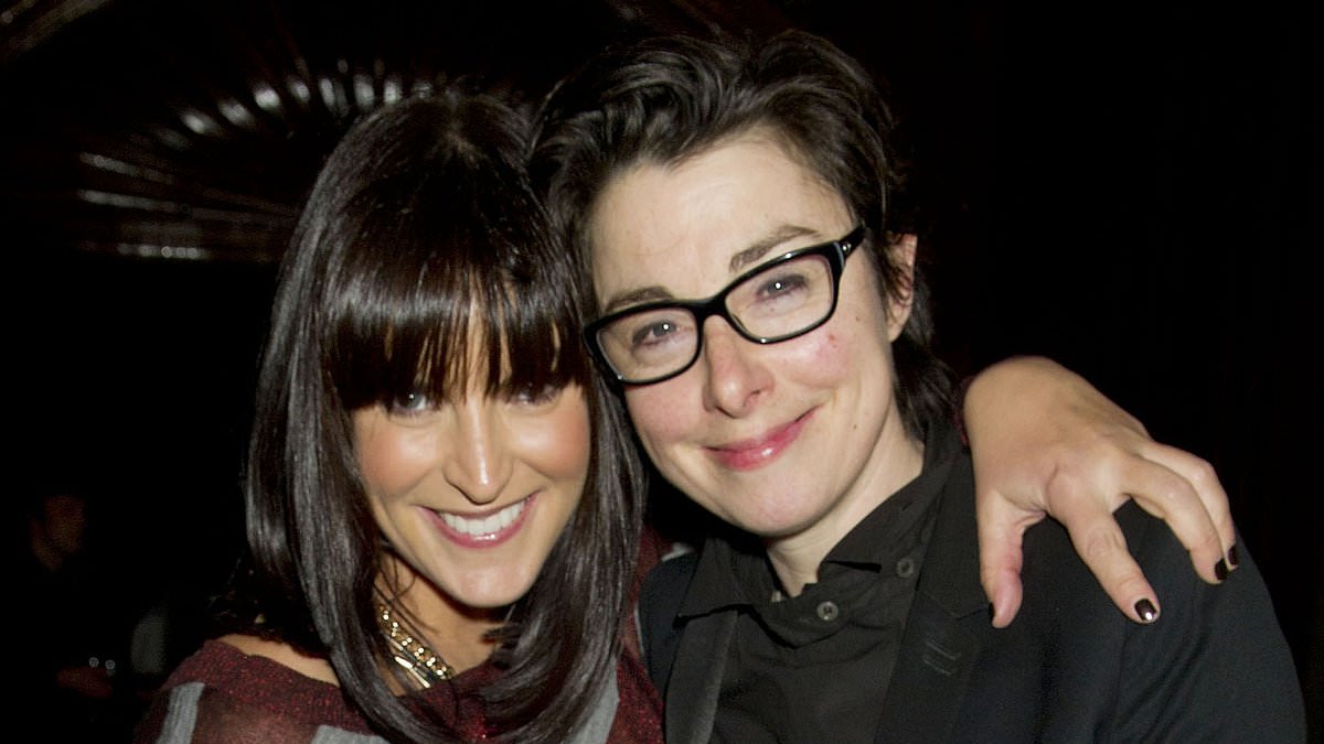 alert-–-sue-perkins-and-anna-richardson-reveal-they-didn’t-speak-‘for-a-long-while’-as-they-discuss-their-‘excruciatingly-painful’-split-for-the-first-time