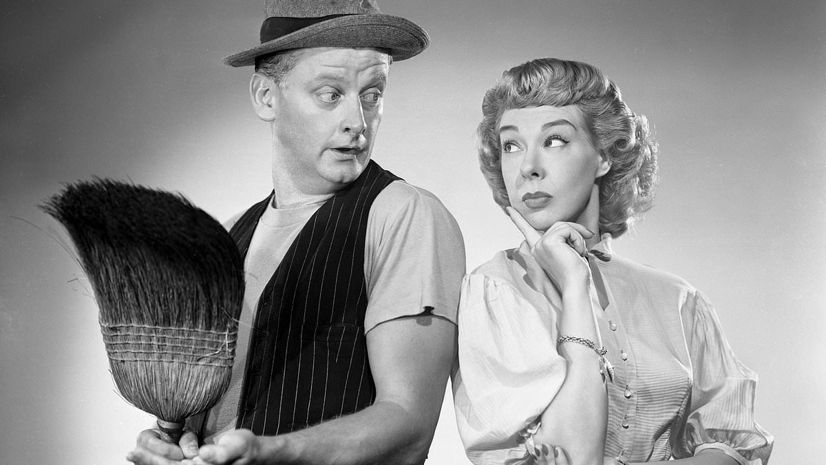 alert-–-honeymooners-star-joyce-randolph-dies-at-age-99:-actress-played-trixie-opposite-jackie-gleason-and-audrey-meadows-in-the-1950s-classic-tv-show