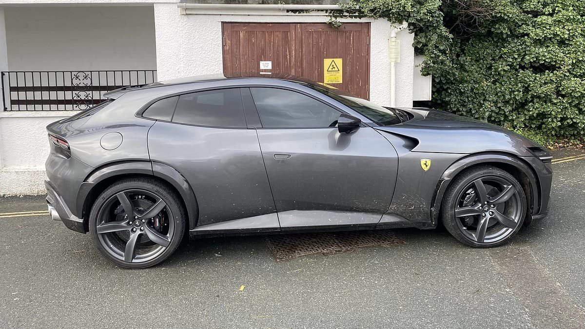 alert-–-gordon-ramsay’s-parking-nightmare!-celebrity-chef,-57,-leaves-his-313k-ferrari-on-double-yellow-lines-as-he-pops-in-to-visit-a-friend