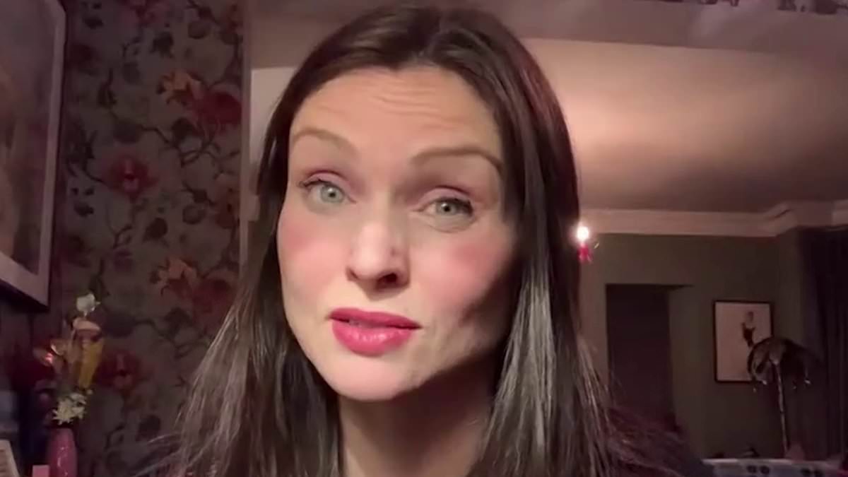 alert-–-sophie-ellis-bextor,-44,-has-hardly-aged-a-day-as-she-reacts-to-the-staggering-comeback-success-of-her-2001-song-murder-on-the-dancefloor-after-it-appeared-in-saltburn