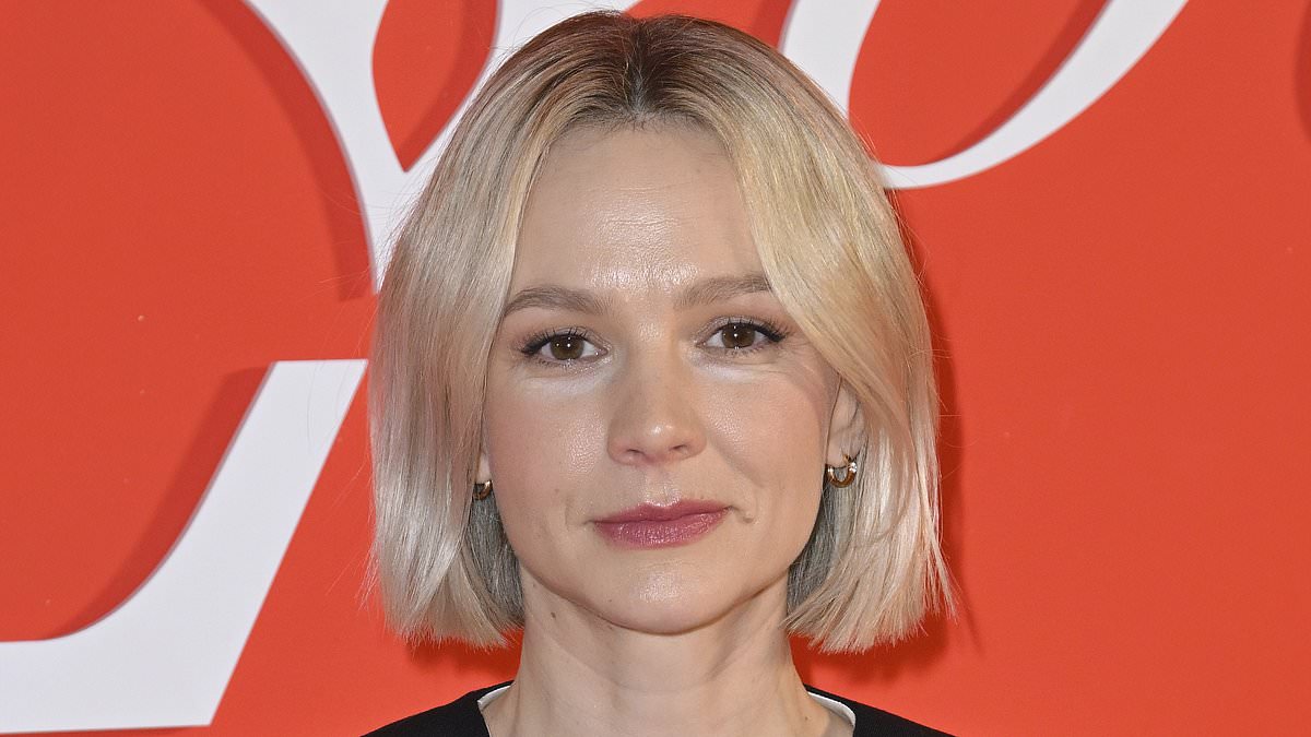 alert-–-carey-mulligan-reunites-with-her-maestro-co-star-bradley-cooper-at-the-louis-vuitton-show-in-paris-as-the-netflix-biopic-continues-its-wait-for-a-major-awards-win-after-multiple-snubs