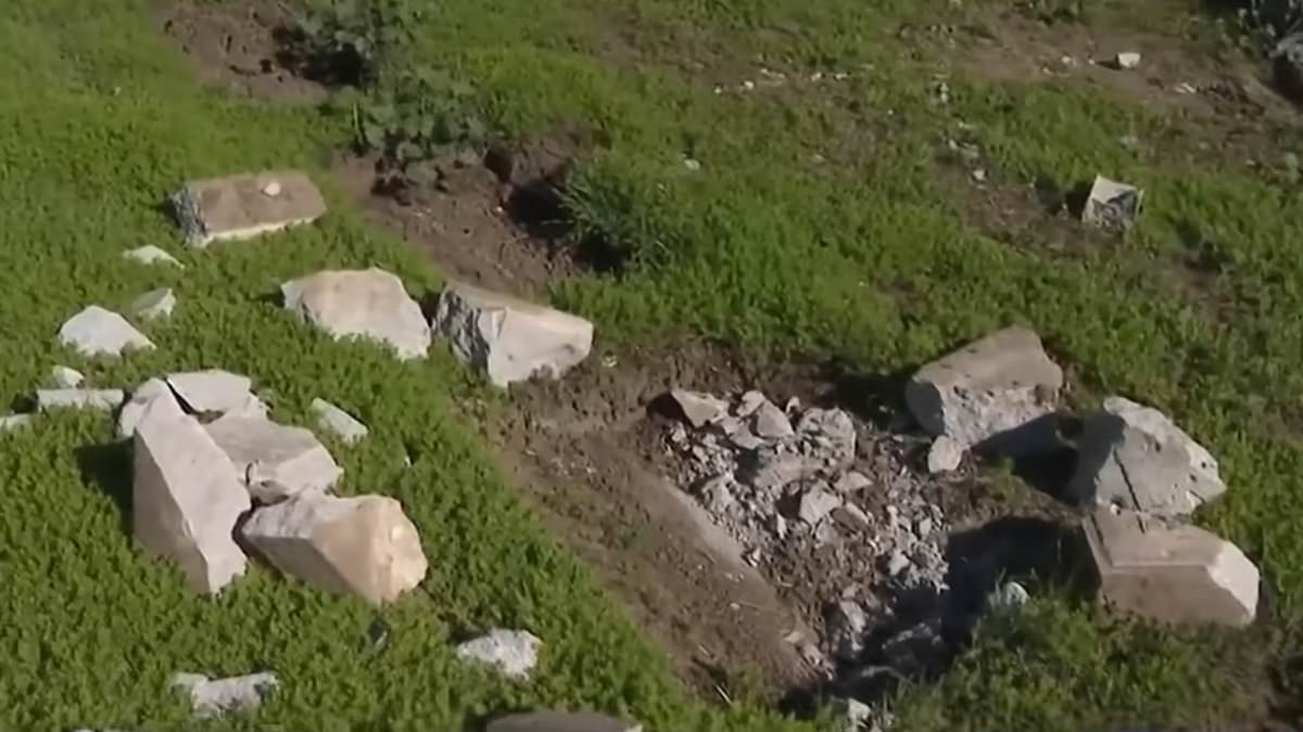 alert-–-outrage-as-nearly-600-grave-markers-are-stolen-overnight-from-historic-compton-cemetery-where-city-founders-and-civil-war-veterans-are-buried-–-as-furious-locals-slam-la-council-for-doing-nothing-to-stop-string-of-headstone-thefts