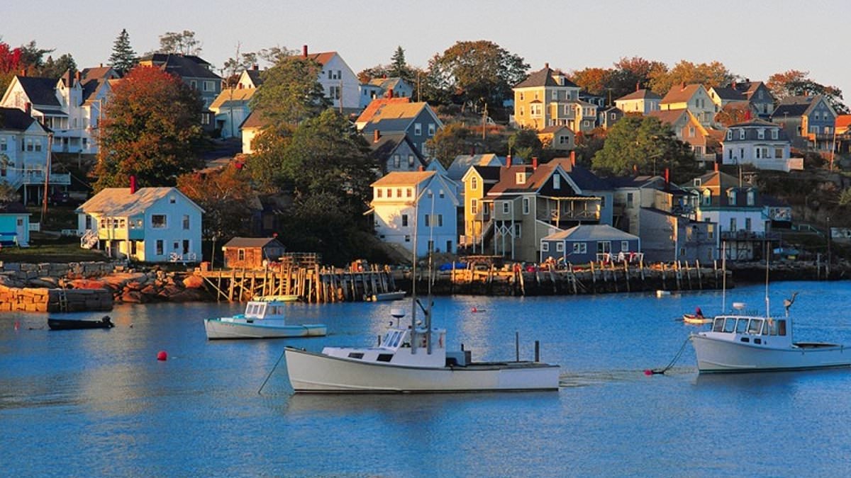 alert-–-murder,-she-smoked!-quaint-maine-fishing-villages-that-inspired-jessica-fletcher’s-beloved-cabot-cove-could-end-up-like-san-francisco-and-portland-thanks-to-progressive-lawmaker’s-plans-to-legalize-all-drugs