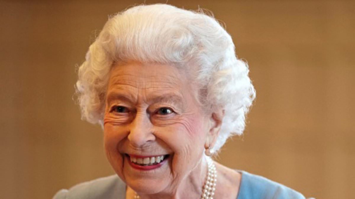 alert-–-‘the-a-word-simply-wasn’t-part-of-her-vocabulary’:-royal-experts-shred-the-crown’s-claim-queen-elizabeth-was-haunted-by-thoughts-of-abdicating