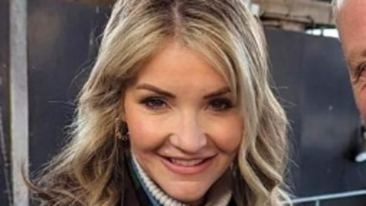 alert-–-helen-skelton-reveals-she-unwittingly-ate-a spatchcocked-and-deep-fried-guinea-pig-‘with-claws-and-coleslaw-on-side’-in-peru-(and-even-picked-the-doomed-rodent-herself!)