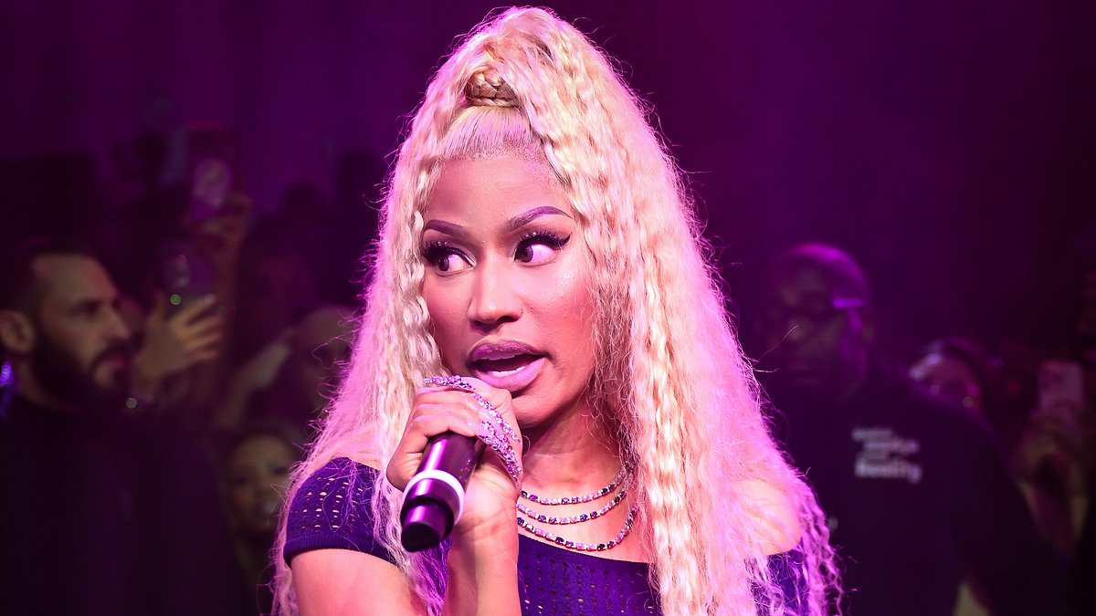 alert-–-‘unapologetic’-nicki-minaj-is-ready-to-‘drown’-megan-thee-stallion-with-further-blows-over-her-lack-of-‘respect’-after-lampooning-rival-rapper-in-big-foot-diss-track