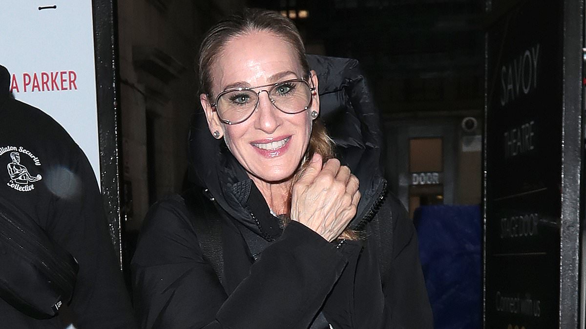 alert-–-sarah-jessica-parker-and-matthew-broderick-brush-off-criticism-as-they-leave-the-theatre-after-plaza-suite-was-met-with-scathing-reviews