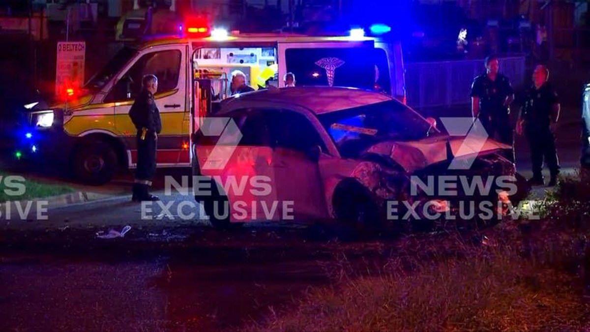 alert-–-five-teenagers-hospitalised-after-car-smashes-into-tree-in-townsville
