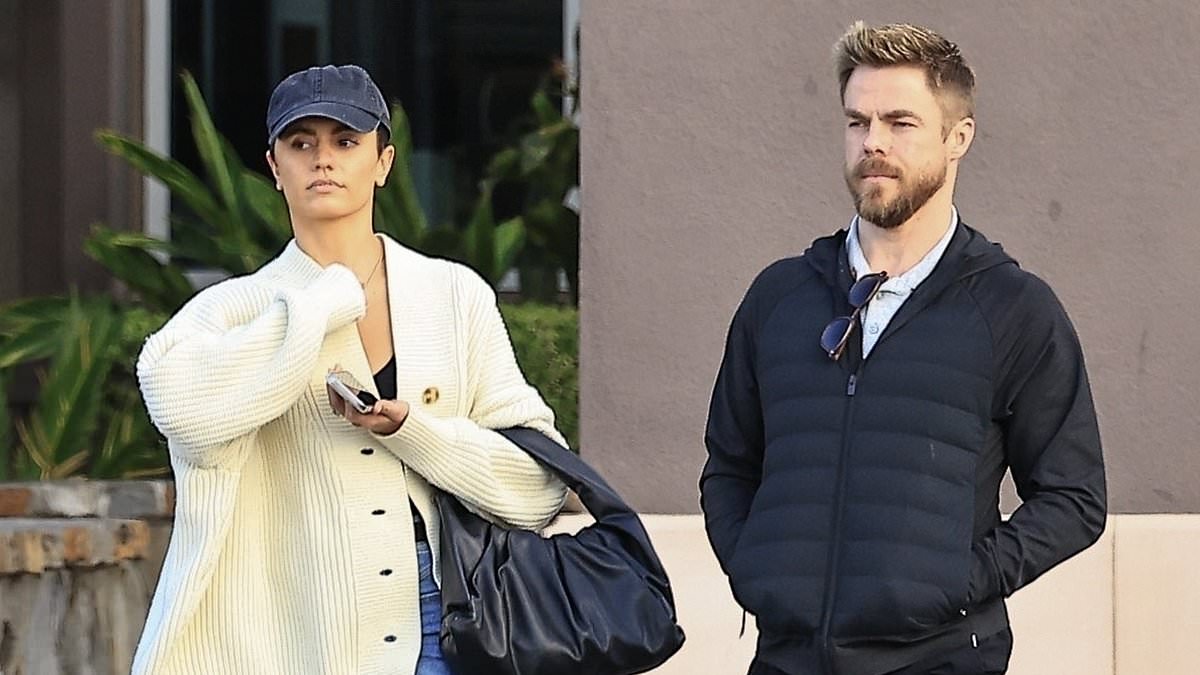 alert-–-derek-hough-and-wife-hayley-erbert-appear-in-good-spirits-while-furniture-shopping-in-la…-after-her-successful-skull-surgery