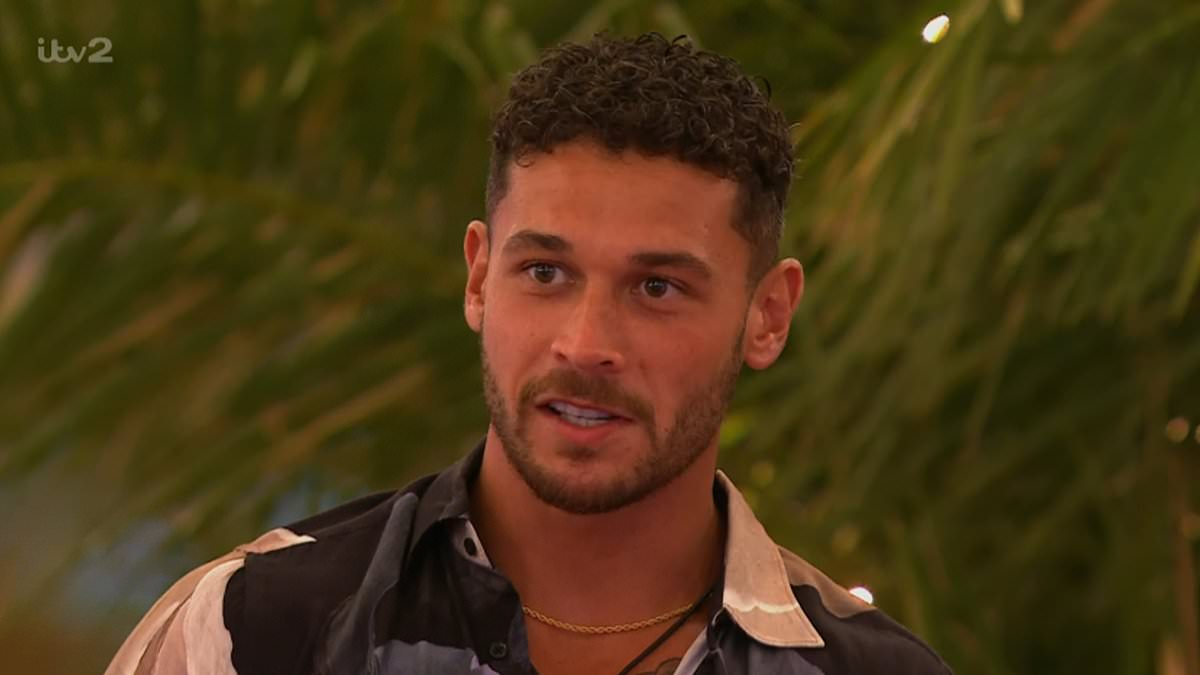 alert-–-love-island-all-stars-viewers-in-hysterics-as-callum-mocks-rival-toby-and-brands-him-georgia’s-‘knight-in-shining-armour’-amid-love-triangle