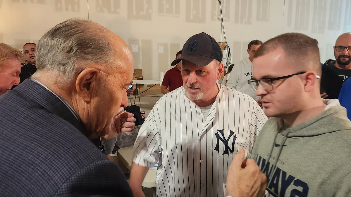 alert-–-rudy-giuliani-attends-yankees-fan-event-as-donald-trump’s-ex-lawyer-and-former-new-york-mayor-signs-autographs-and-poses-with-supporters…-despite-recently-claiming-he-has-been-‘boycotting’-the-team