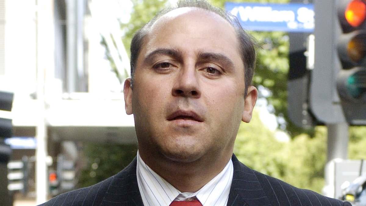 alert-–-tony-mokbel,-australia’s-most-notorious-crime-lord,-looked-every-inch-the-feared-gangster-as-he-snarled-in-the-witness-box-during-fresh-bid-for-freedom,-writes-wayne-flower