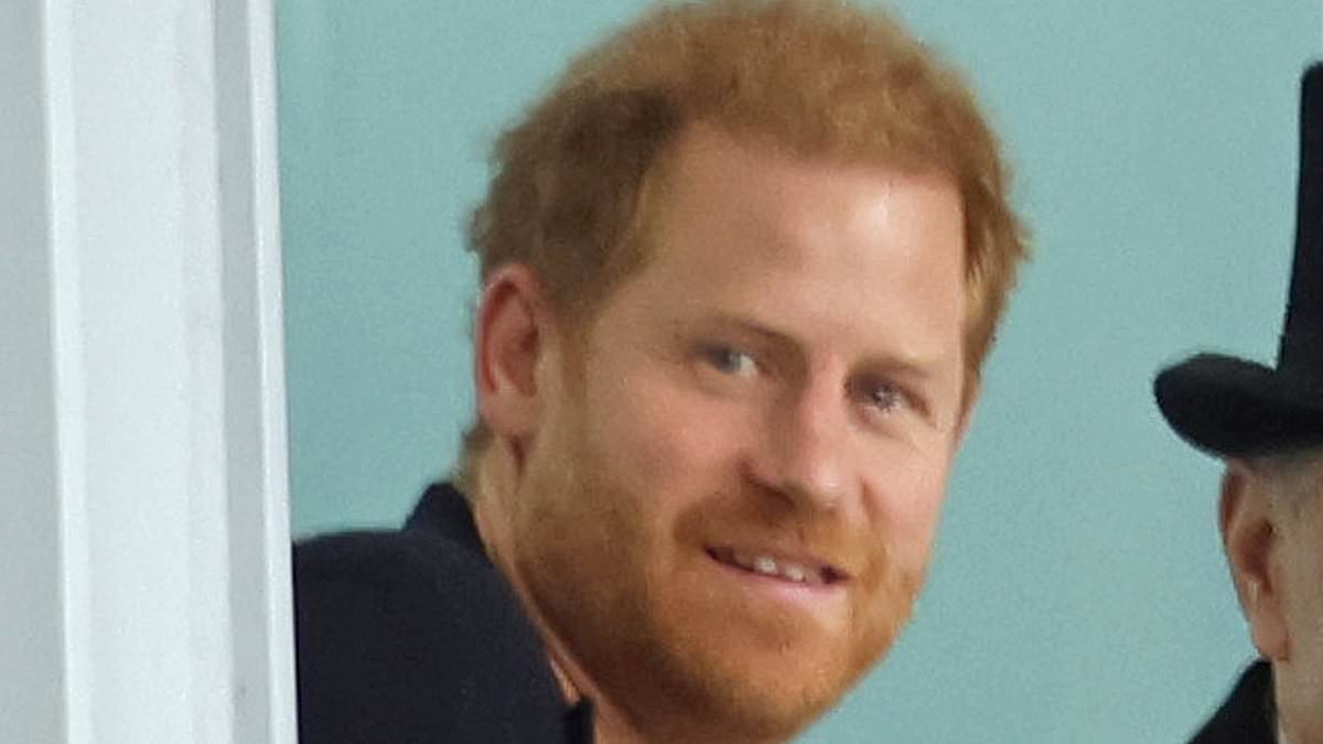 alert-–-the-monarchy’s-future-depends-on-the-‘obliteration-of-the-sussexes’,-royal-biographer-tom-bower-tells-sarah-vine-and-andrew-pierce-on-their-youtube-talk-show-the-reaction