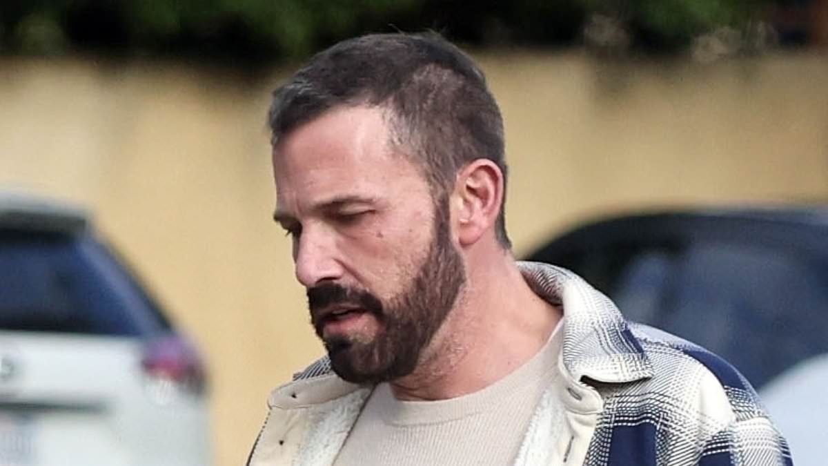 alert-–-ben-affleck-looks-downcast-as-he-is-seen-for-the-first-time-since-britney-spears’-shock-claim-about-him