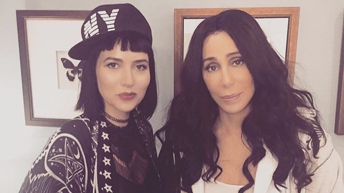 alert-–-i-love-cher,-but-the-last-four-years-have-been-a-nightmare.-her-son’s-british-wife-talks-wig-rooms,-‘kidnap-plots’-and-how-close-the-star-came-to-splitting-them-up-as-legendary-singer-loses-her-conservatorship-case