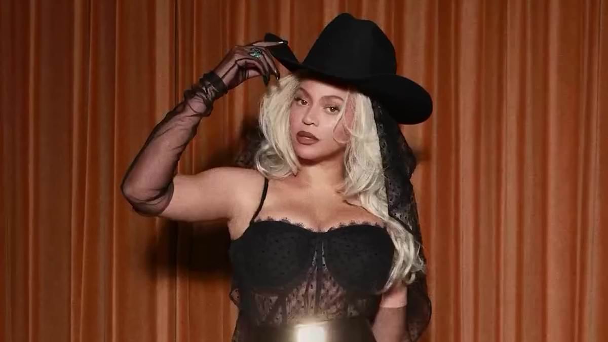 alert-–-beyonce-oozes-sex-appeal-in-barely-there-lacy-lingerie-and-cowboy-hat-to-celebrate-valentine’s-day-with-her-fans:-‘sending-lots-of-love’