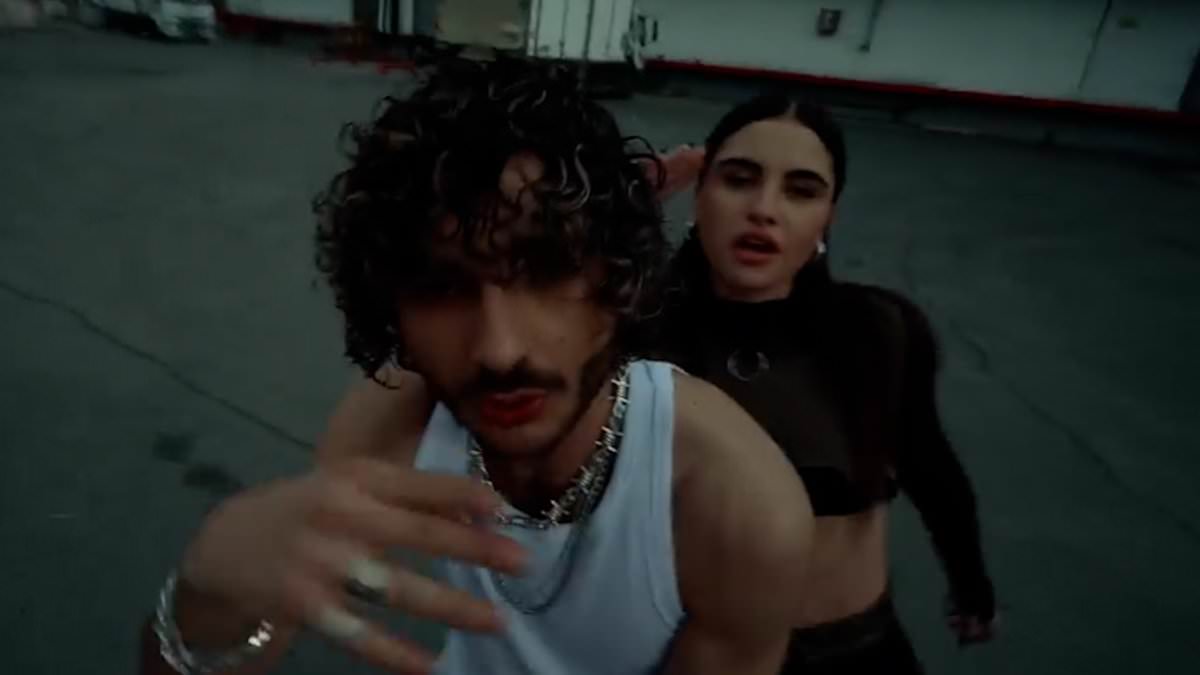 alert-–-israeli-rappers-call-for-dua-lipa,-bella-hadid-and-mia-khalifa-to-be-killed-in-controversial-chart-topping-war-anthem-which-tells-the-celebrities-they-deserve-‘what’s-coming’