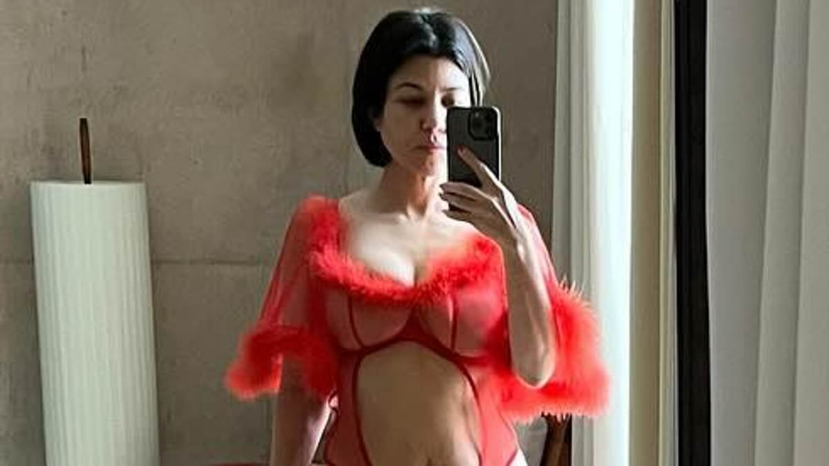 alert-–-true-romance…-down-under!-travis-barker-sends-his-wife-kourtney-kardashian-hundreds-of-red-roses-for-valentine’s-day-in-sydney-after-that-raunchy-shoot