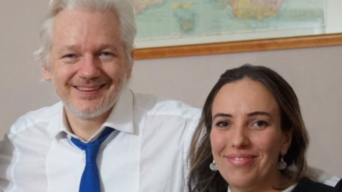 alert-–-julian-assange-‘will-die’-if-he-is-extradited-from-britain-to-the-us,-his-wife-warns