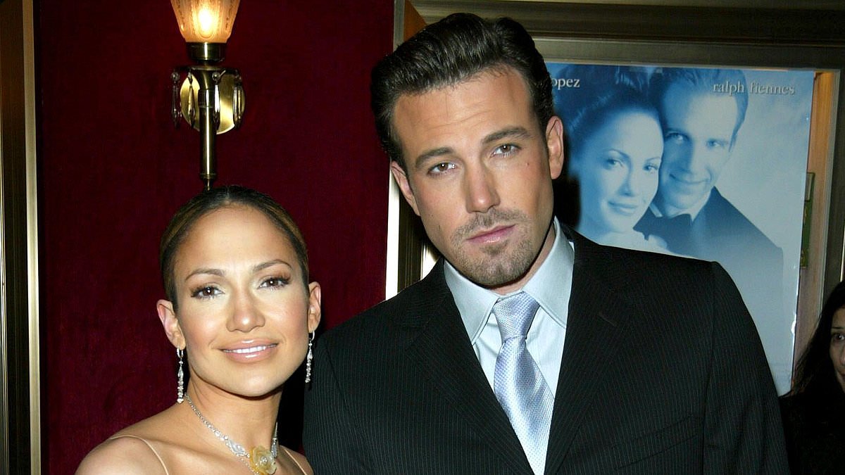 alert-–-jennifer-lopez-reveals-she-and-ben-affleck-didn’t-split-right-away-when-they-called-off-2003-wedding:-‘it-happened-over-the-next-few-months’