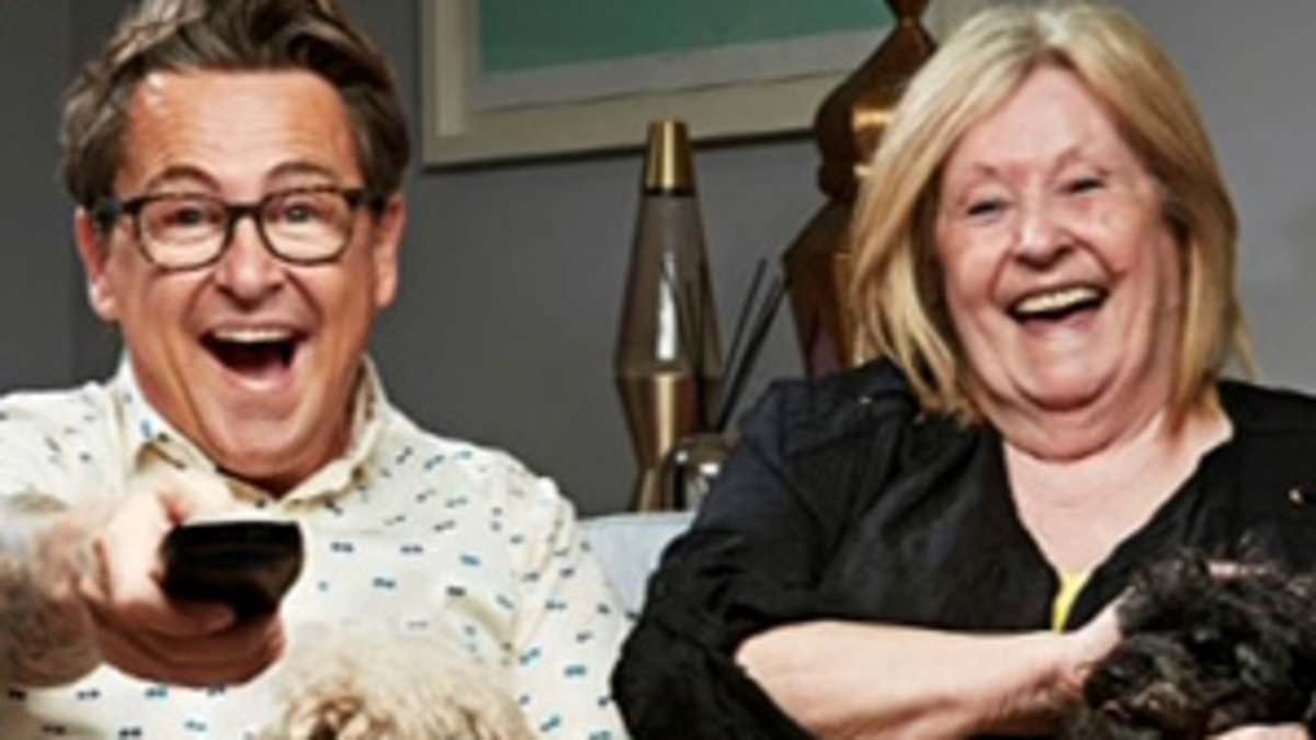 alert-–-gogglebox-fans-are-emotional-after-show-airs-poignant-tribute-to-stephen-webb’s-late-mother-pat-as-new-series-begins