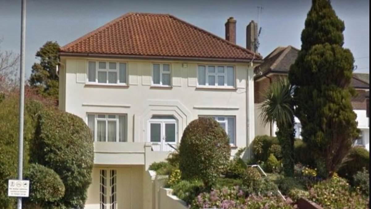 alert-–-man-slammed-after-‘lovely’-art-deco-home-in-seaside-town-is-torn-down-for-‘ugly-lego’-2m-newbuild-–-as-before-and-after-pictures-show-dramatic-transformation