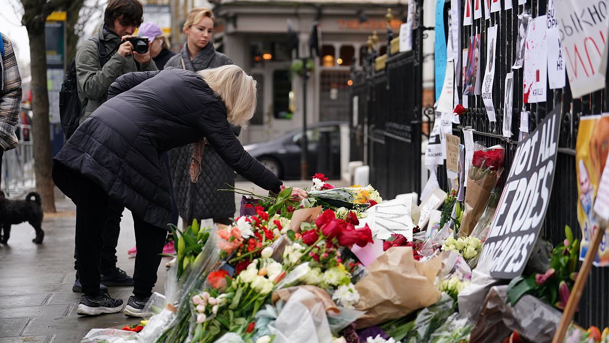 alert-–-alexei-navalny:-mourners-lay-flowers-outside-the-russian-embassy-in-london-as-vigils-are-held-in-tokyo,-san-francisco-and-helsinki-for-‘murdered’-kremlin-critic