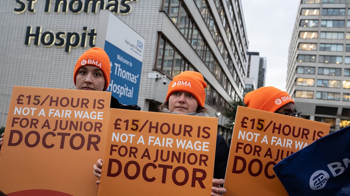 alert-–-junior-doctors’-strikes-resulted-in-7,000-cancer-operations-being-delayed,-leaked-nhs-figures-reveal