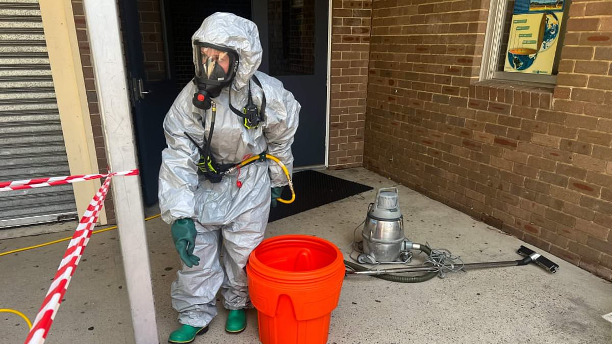 alert-–-hurstville-school-chemical-spill:-28-students-and-teachers-treated-after-becoming-unwell