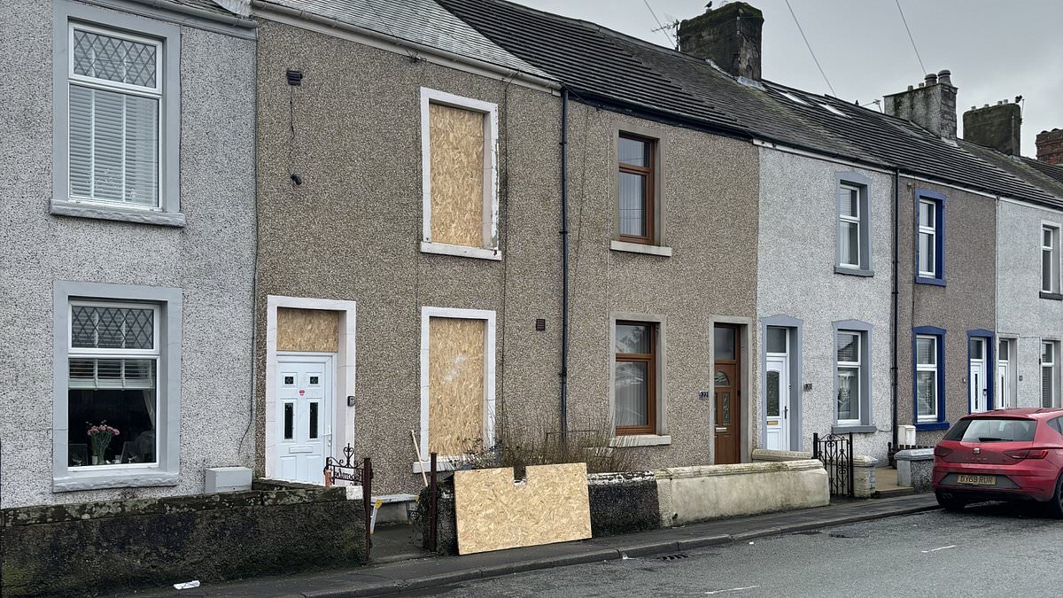 alert-–-fury-over-plans-to-house-asylum-seekers-in-tiny-cumbrian-town-in-grips-of-homes-shortage:-bid-to-put-migrants-in-eight-rundown-properties-sparks-anger-–-with-police-increasing-patrols-after-accommodation-is-vandalised