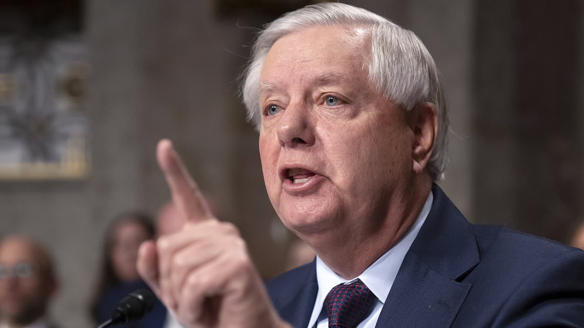 alert-–-republican-lindsey-graham-mocks-russia-for-adding-him-to-‘terrorist-and-extremist’-list-for-blaming-vladimir-putin-for-rival-alexei-navalny’s-death:-‘there-goes-all-my-rubles!’