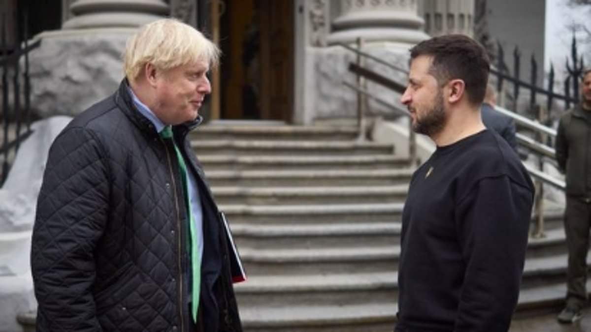 alert-–-boris-johnson-arrives-in-kyiv-and-says-ukraine-‘will-win’-war-with-russia-on-second-anniversary-of-putin’s-invasion