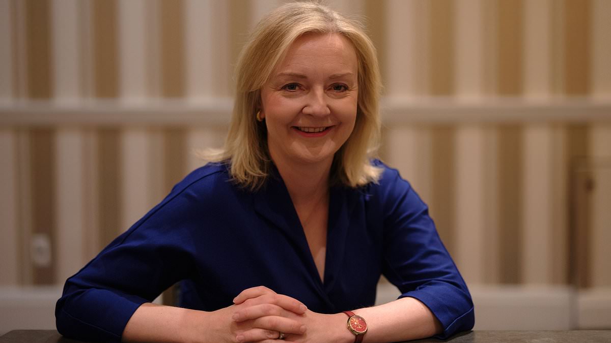 alert-–-liz-truss-only-lasted-49-days-as-british-prime-minister-but-now-she-has-a-plan-to-save-the-west:-former-conservative-leader-draws-inspiration-from-maga-crowd-as-she-tries-to-reinvent-herself