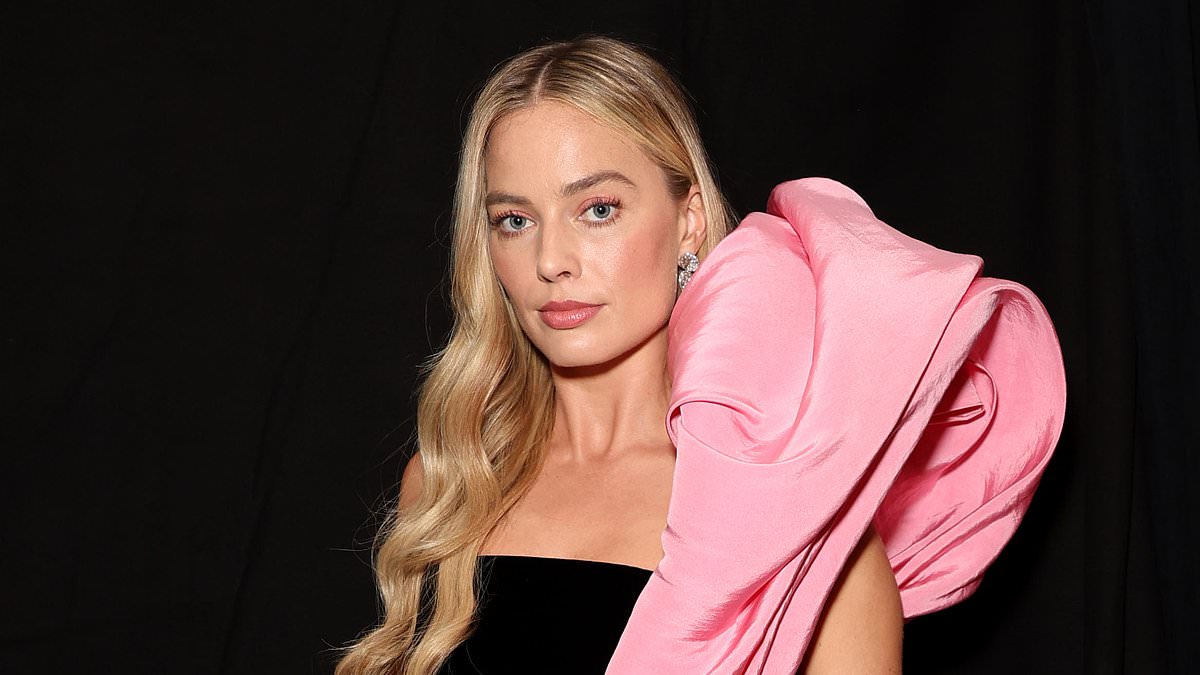 alert-–-sag-awards-2024-best-dressed!-margot-robbie-channels-barbie-in-pink-and-black-gown-while-jennifer-aniston-dazzles-in-silver-and-brie-larson-flashes-her-toned-abs-in-peach-set-as-they-join-ethereal-selena-gomez-on-the-red-carpet