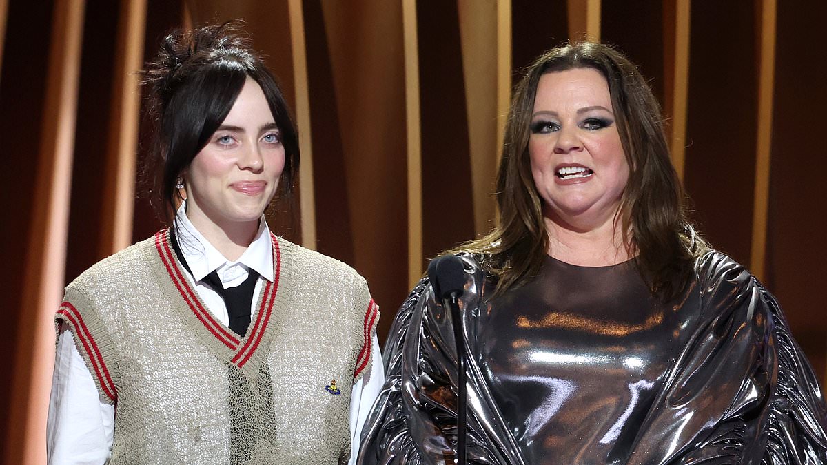 alert-–-sag-awards-2024:-billie-eilish-hilariously-signs-melissa-mccarthy’s-face-in-bizarre-moment-–-as-actress-reveals-singer’s-mom-was-her-improv-coach-while-she-was-expecting-her