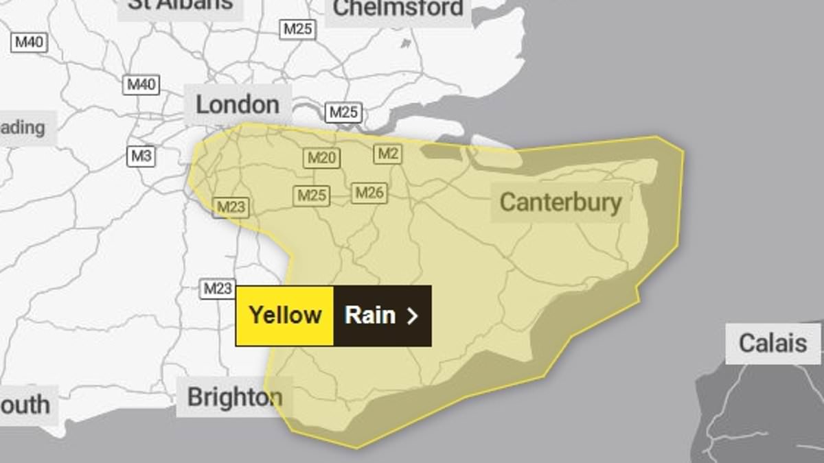 alert-–-uk-weather-forecast:-commuters-brace-for-travel-hell-as-met-office-issues-fresh-heavy-rain-forecast-for-britain-–-as-map-shows-where-downpours-will-batter-country