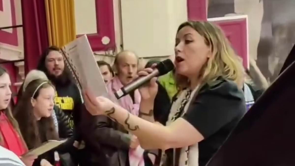 alert-–-fury-as-charlotte-church-sings-‘from-the-river-to-the-sea’-at-pro-palestine-concert:-welsh-singer-comes-under-fire-for-leading-chorus-of-‘anti-semitic’-song-at-sing-for-palestine-event