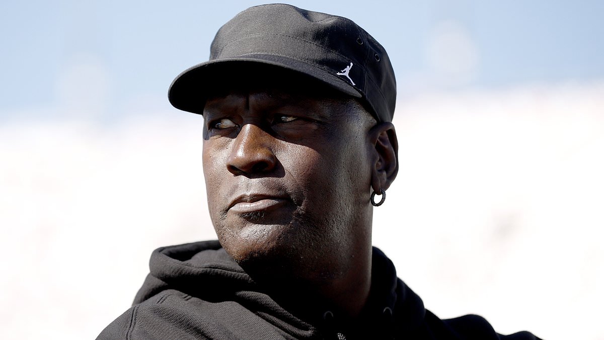 alert-–-michael-jordan-forced-to-miss-chris-chelios’-blackhawks-jersey-retirement-‘due-to-a-death-in-the-family’-as-the-basketball-great-sends-a-video-message-to-his-long-time-friend