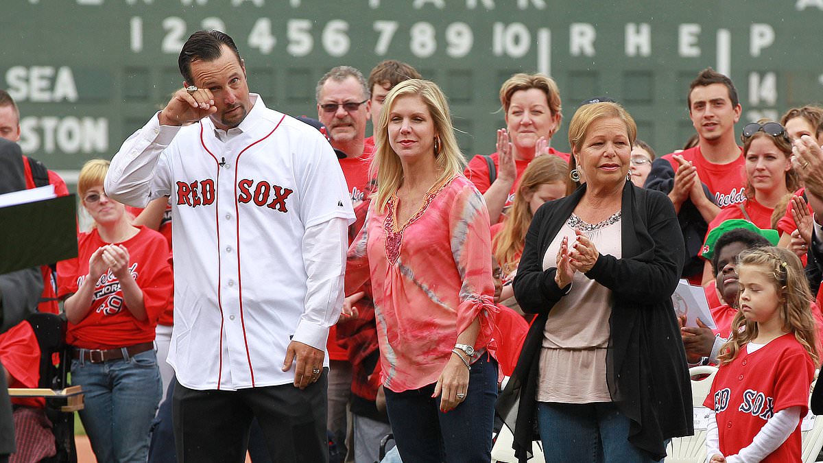 alert-–-stacy-wakefield,-widow-of-late-red-sox-legend-tim,-dies-from-pancreatic-cancer-five-months-after-the-boston-pitcher-passed-away-–-leaving-behind-their-two-teenage-children