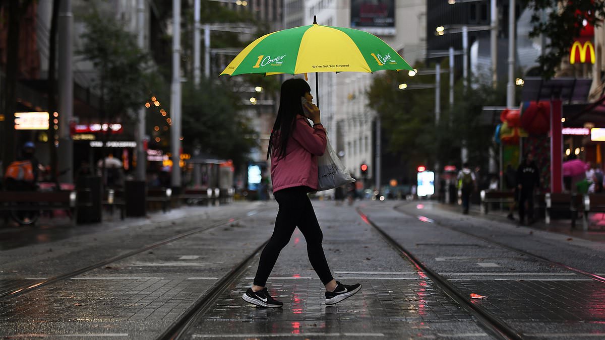 alert-–-sydney,-melbourne,-perth,-brisbane,-adelaide-weather:-wild-surf-alert-and-heatwave-threat