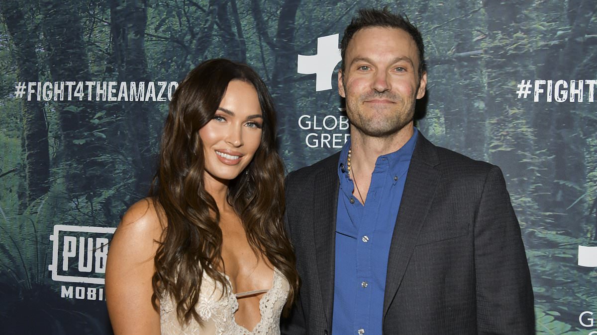 alert-–-brian-austin-green-calls-ex-wife-megan-fox-a-‘one-of-a-kind-beauty’-and-the-‘most-beautiful-woman-in-the-world’…-after-reality-star-chelsea-blackwell-got-backlash-over-her-claim-she-looked-like-the-actress