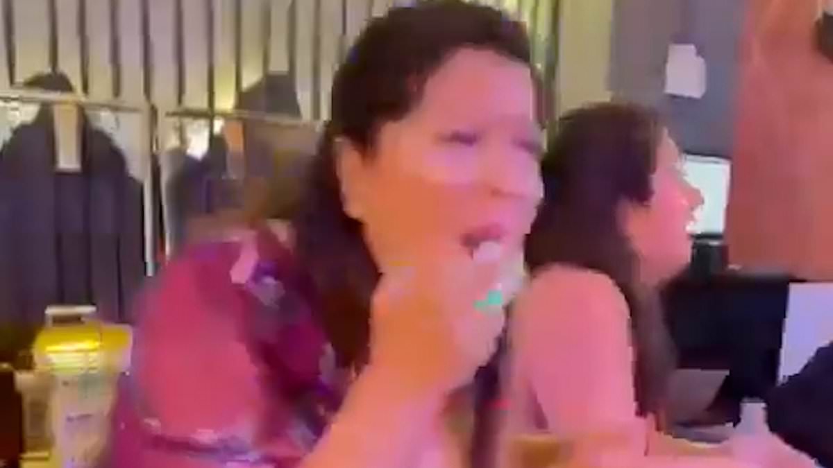 alert-–-group-of-diners-vomit-blood-after-being-served-dry-ice-as-mouth-freshener-at-indian-restaurant