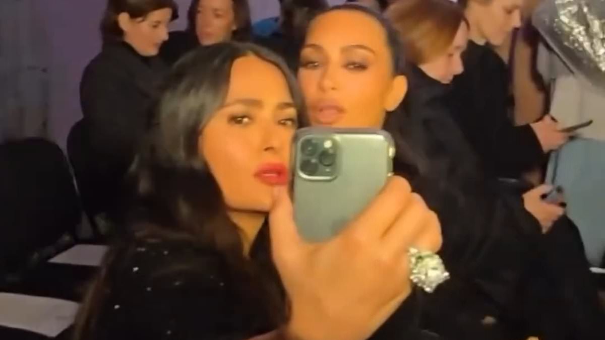 alert-–-kim-kardashian-teaches-salma-hayek-how-to-take-an-expert-selfie-in-the-front-row-of-the-balenciaga-paris-fashion-week-show