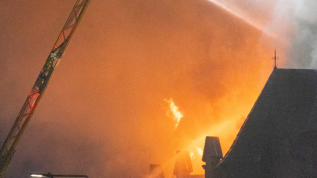 alert-–-inferno-destroys-east-london-police-station-with-toxic-black-smoke-seen-for-miles:-residents-told-to-close-windows-as-175-firefighters-grapple-to-get-blaze-under-control