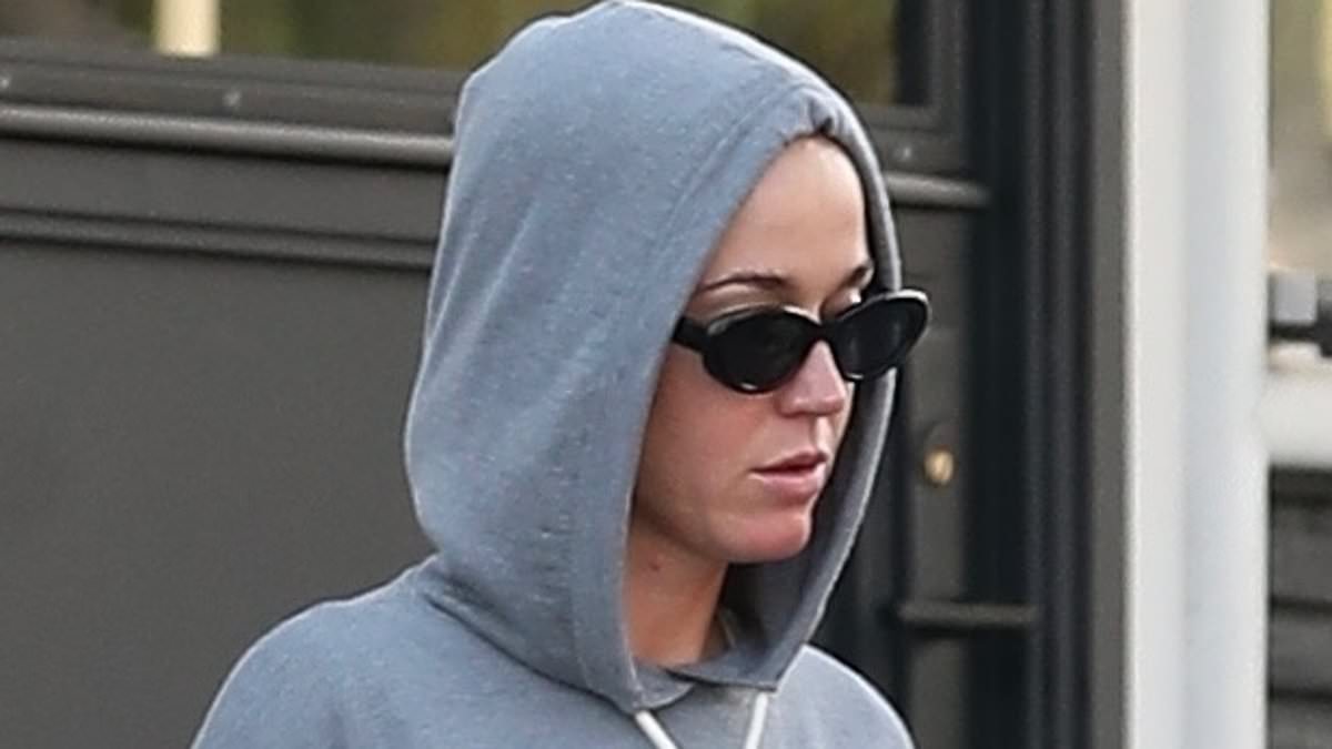 alert-–-katy-perry-keeps-a-low-profile-as-she-steps-out-wearing-gray-sweats-and-sunglasses-in-la-–-after-she-flashed-her-thong-at-star-studded-awards-ceremony