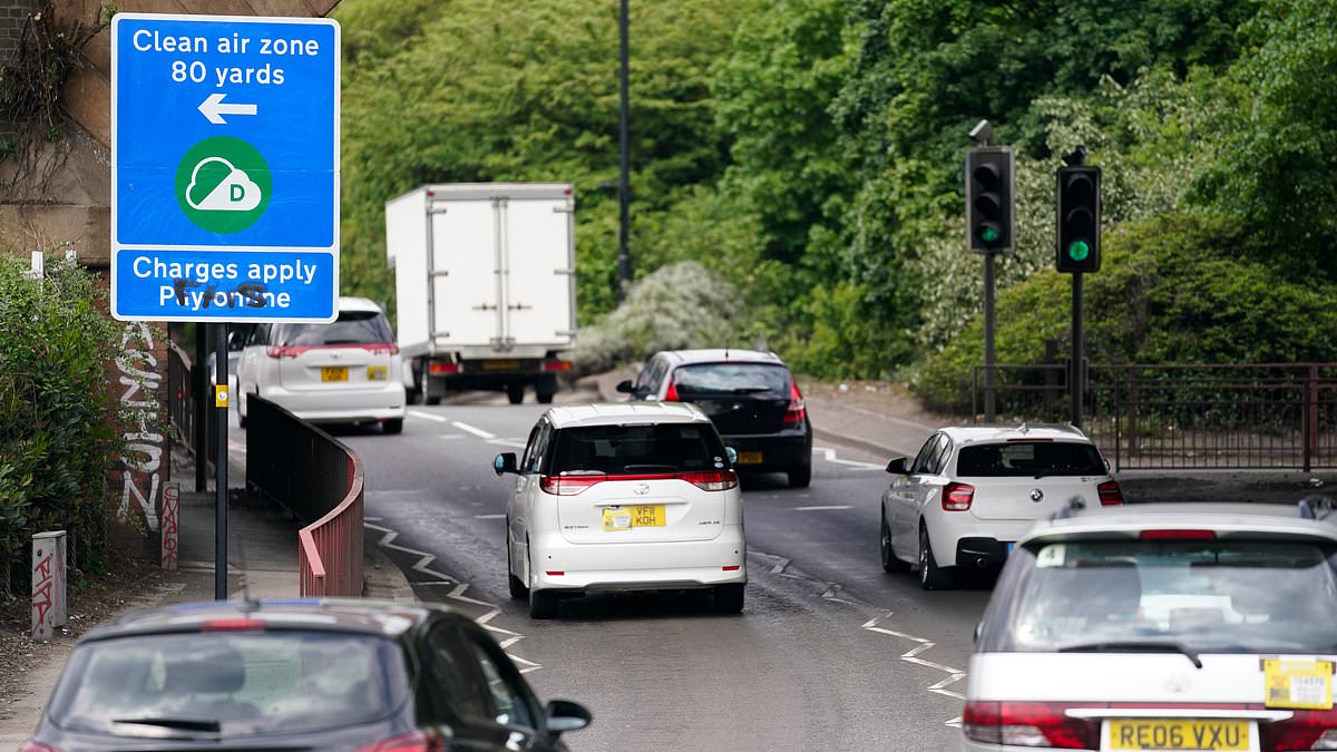 alert-–-revealed:-more-than-500,000-fines-issued-to-drivers-misusing-bankrupt-birmingham-council’s-controversial-clean-air-zone-in-the-past-two-years-have-not-been-paid