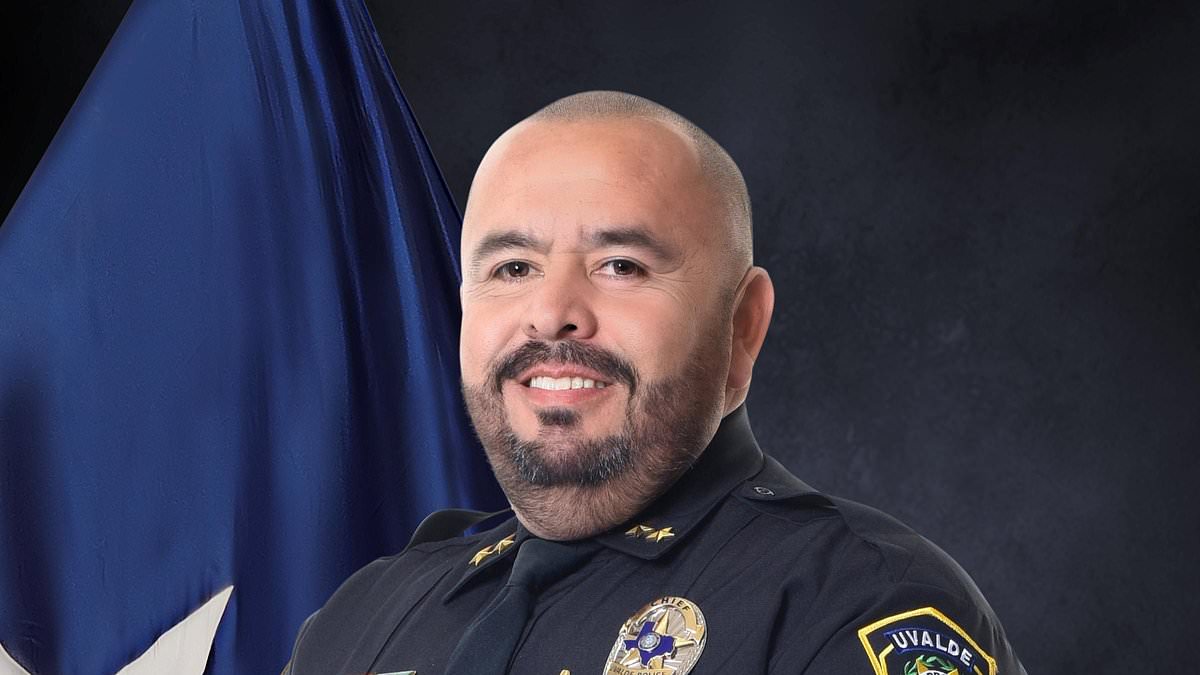 alert-–-uvalde-police-chief-resigns-just-days-after-release-of-controversial-report-from-the-investigation-into-robb-elementary-shooting-that-left-19-children-and-two-teachers-dead