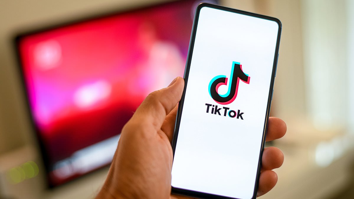 alert-–-anthony-albanese-reveals-his-stance-on-tiktok-–-after us-politicians-voted-in-favour-of-banning-the-app-if-the-company-does-not-sever-chinese-ties